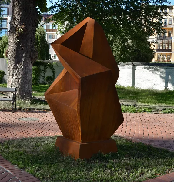 Image of SINGULARITY by Roman Kykta, size: 2250/1400/1300 мм, made of Corten steel, Sculpture Symposiums medium Photo 3 of 6.