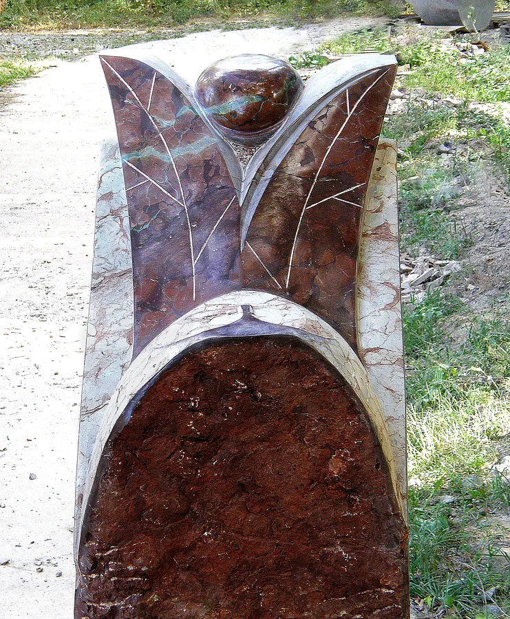 Image of SHOOT. by Roman Kykta, size: 2700/1000/1000 мм, made of Marble, Sculpture Symposiums medium, from Bucha, Kyiv region. Photo 1 of 4.