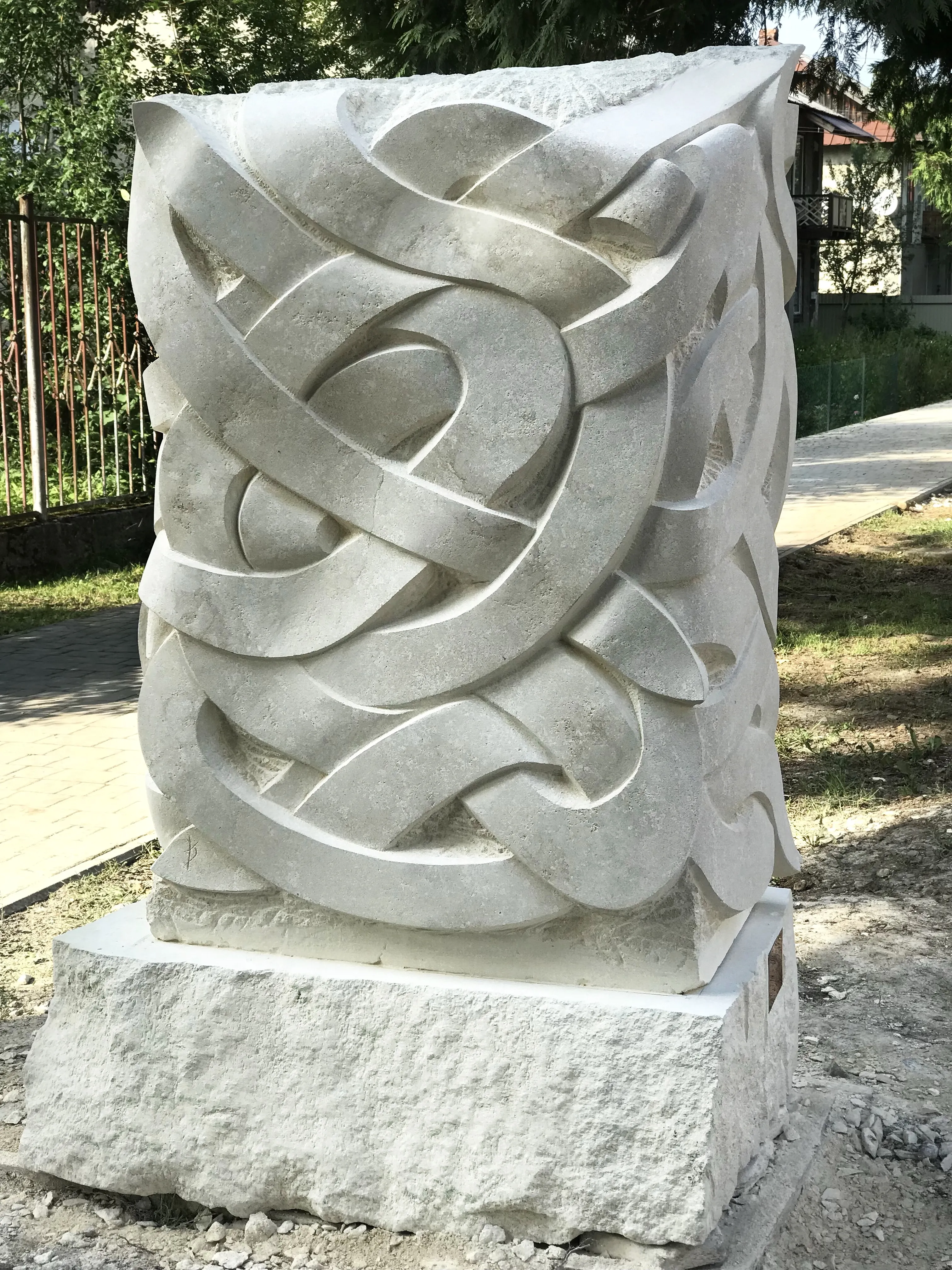 Obraz ZJAZD WOLNY autorstwa Roman Kykta, rozmiar: 1800/1000/600 мм, wykonany z Wapno, medium Rzeźba Sympozjum, z miasto Sławsko, obwód lwowski. Zdjęcie 4 z 7.
