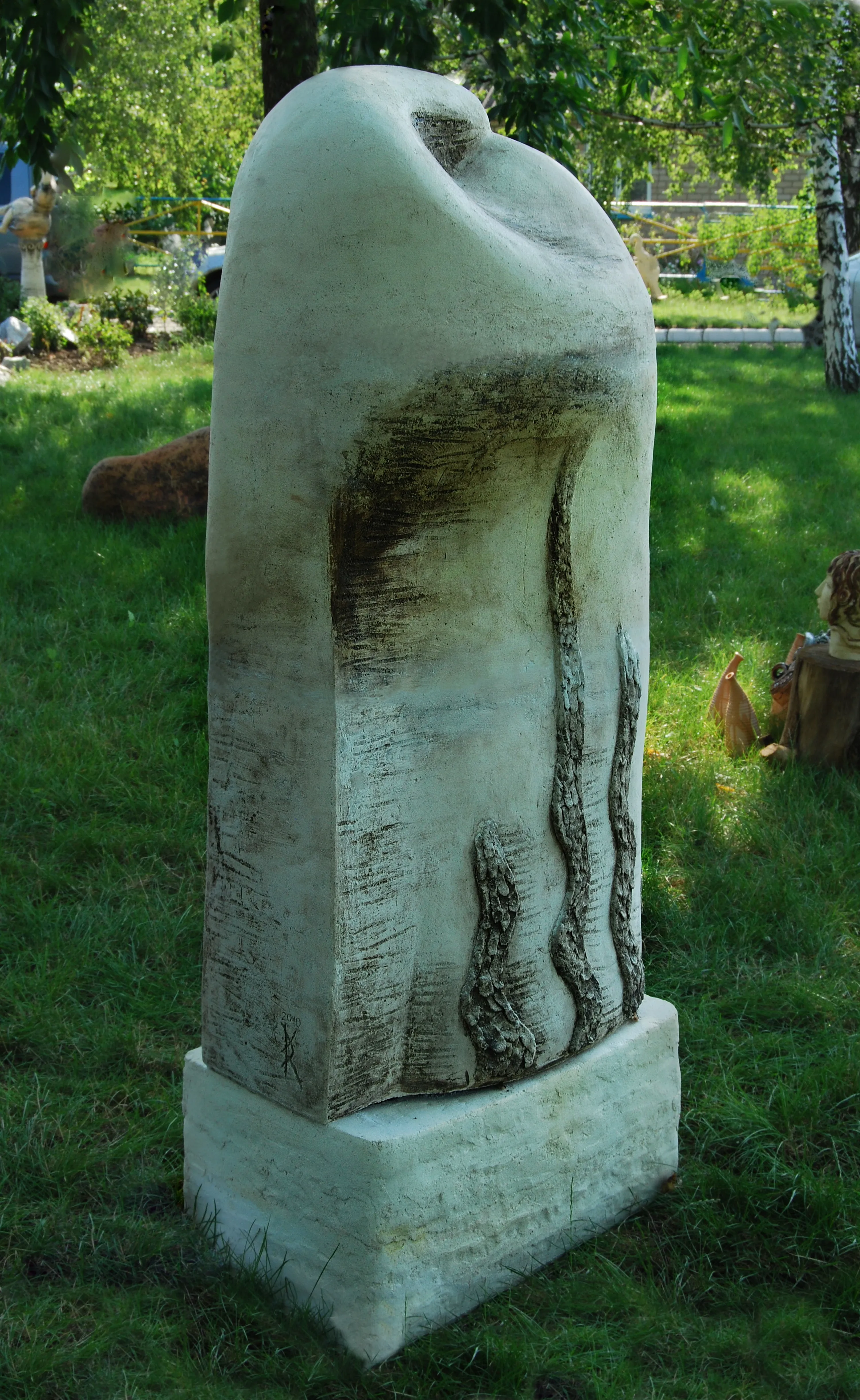 Image of FAMILY by Roman Kykta, size: 1500/800/400 мм, made of Chamotte ceramics, Sculpture Symposiums medium, from Boarding school, village Bilozirka, Zaporizhzhia region. Photo 2 of 2.