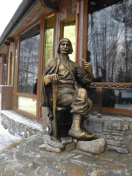 Image of Monument "BOYKO" by Roman Kykta, size: 1500/1000/900 мм, made of Concrete Stained, Sculpture Monuments medium, from Truskavets city, Lviv region, V. Ivasyuk street 13, cafe "13 chairs" Photo 2 of 3.