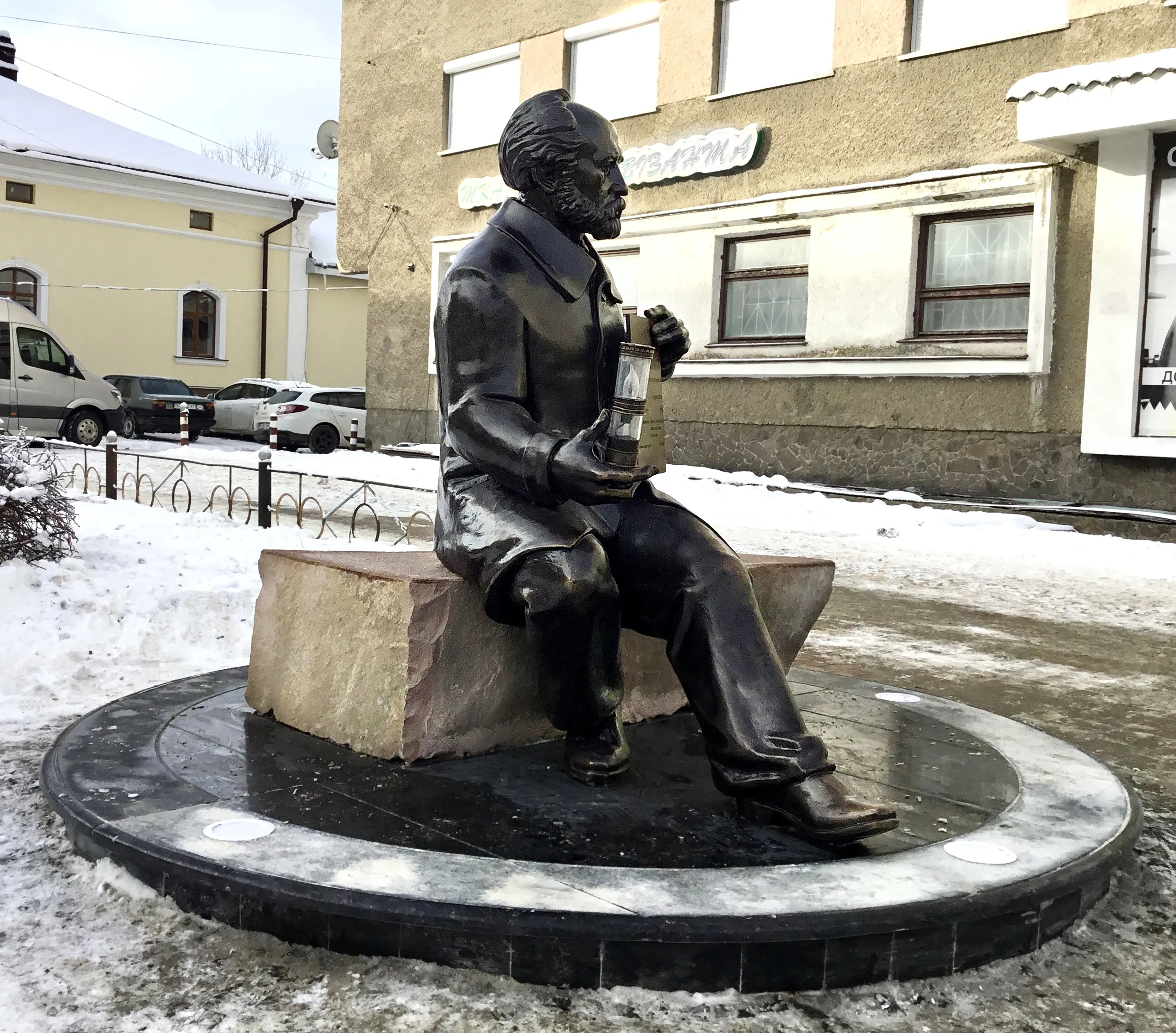 Зображення "Пам'ятник "ЙОГАНУ ЗЕГУ"" від Роман Кикта, розмір: 1600/1500/1000 мм, матеріали: Полістоун тонований, пісковик, габро., медіум: Скульптура Пам'ятники , місто:  м. Борислав, Львівська обл. Фото 4 з 4.