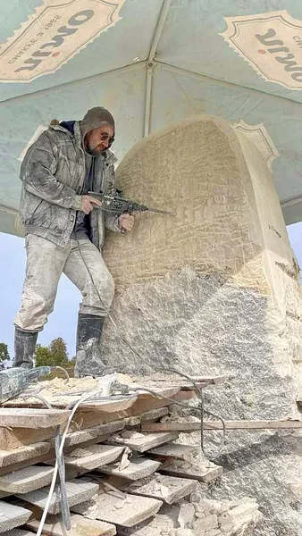 Obraz MAMAJ autorstwa Roman Kykta, rozmiar: 3500/1000/700 мм, wykonany z Wapno, medium Rzeźba Sympozjum, z s. Wolia Jakubowa, obwód lwowski. Zdjęcie 7 z 7.